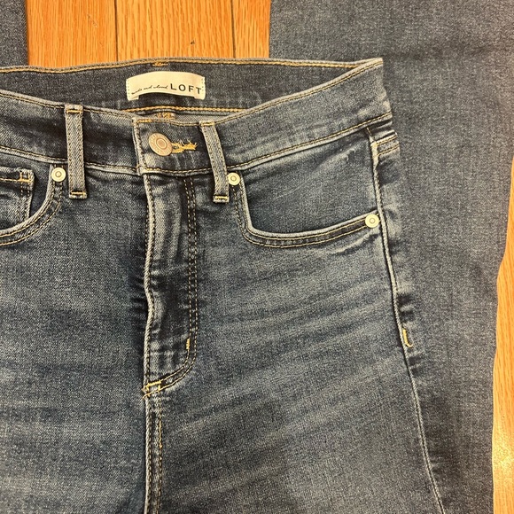 Loft Kick Crop Jean - Picture 4 of 9